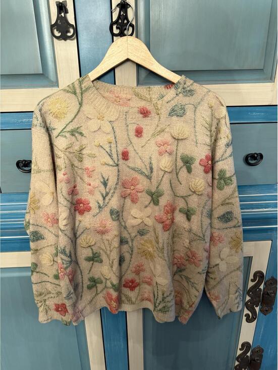 Sweaters - Floral Pattern Beige Sweater Size Large